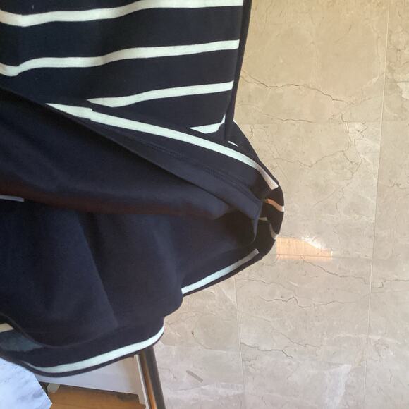 Banana Republic Bodycon Dress Size 6 Navy Striped Slimming Officewear Fall - Picture 8 of 10